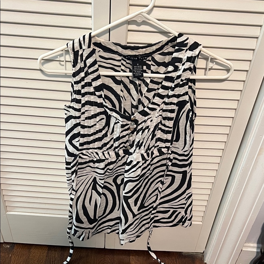 Stylish Black and White Zebra Print Blouse